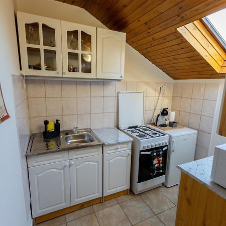 Kismokus Apartman Eger Ngoại thất bức ảnh