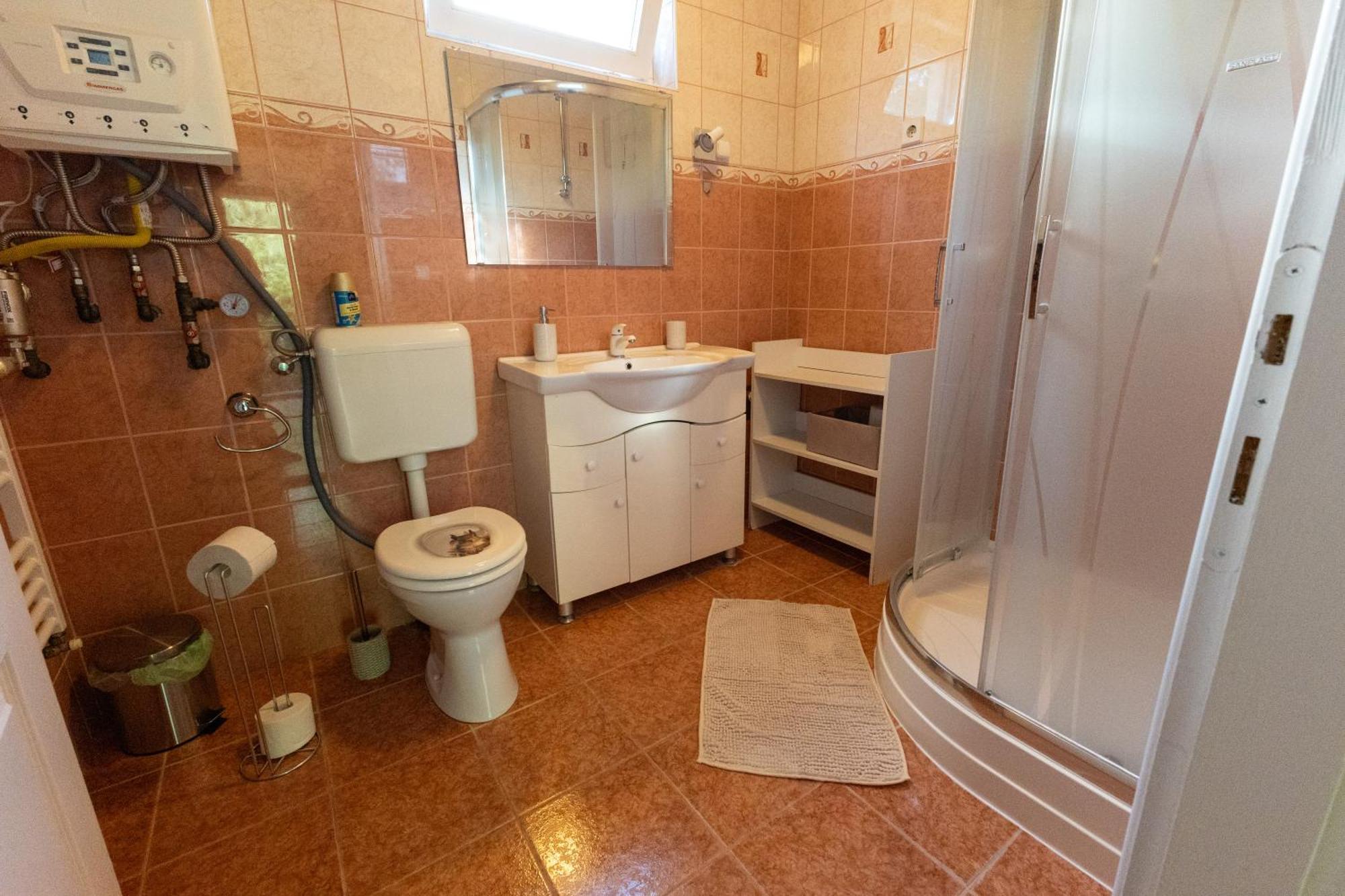 Kismokus Apartman Eger Ngoại thất bức ảnh