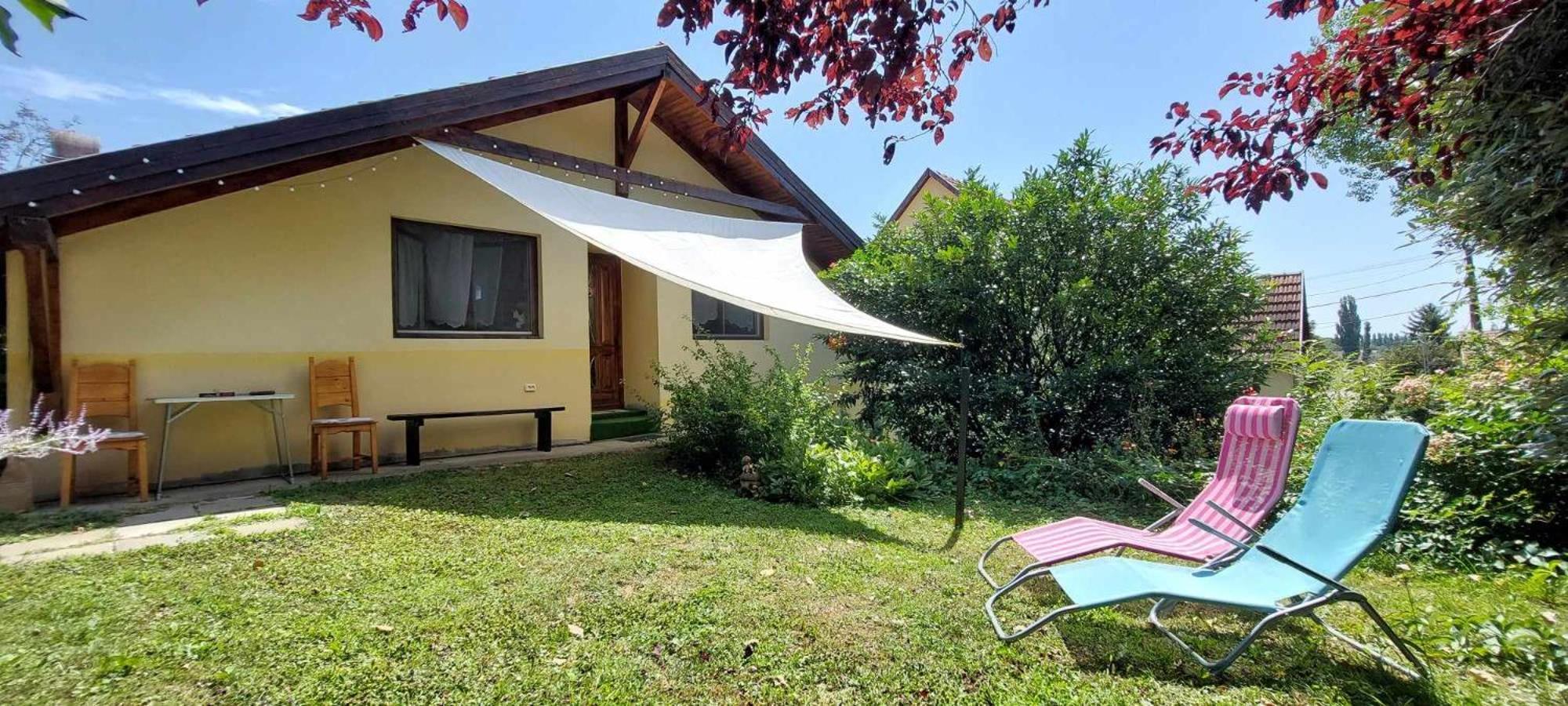 Kismokus Apartman Eger Ngoại thất bức ảnh